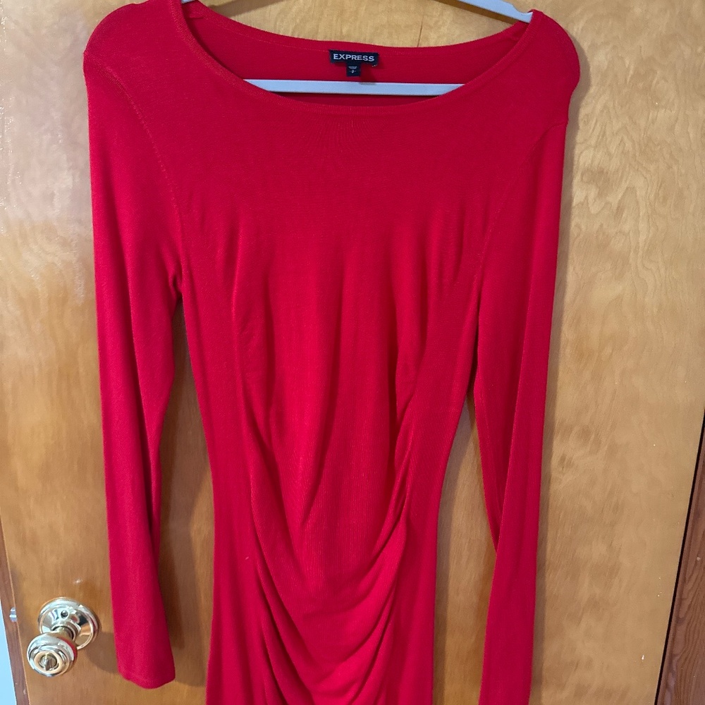 Red midi snug fit thin sweater dress